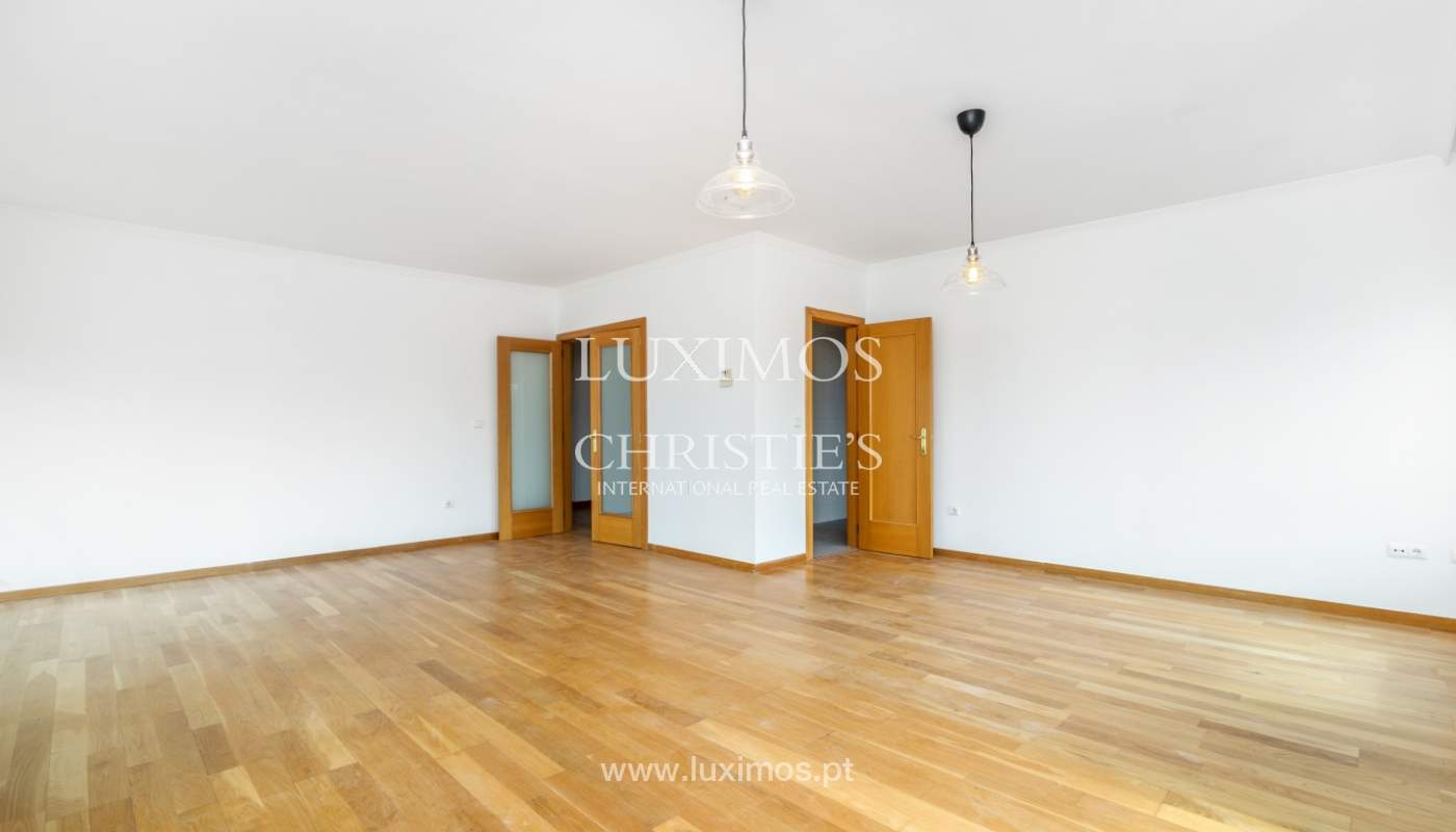 Modern apartment, for sale, in Lordelo do Ouro, Porto, Portugal_138493