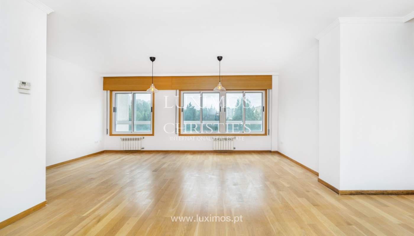 Modern apartment, for sale, in Lordelo do Ouro, Porto, Portugal_138494
