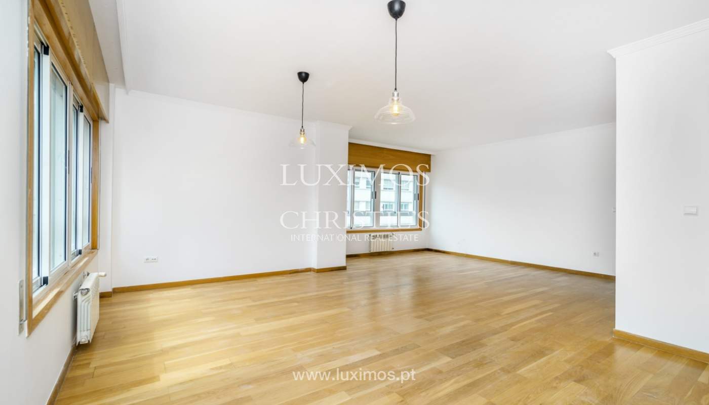 Modern apartment, for sale, in Lordelo do Ouro, Porto, Portugal_138496