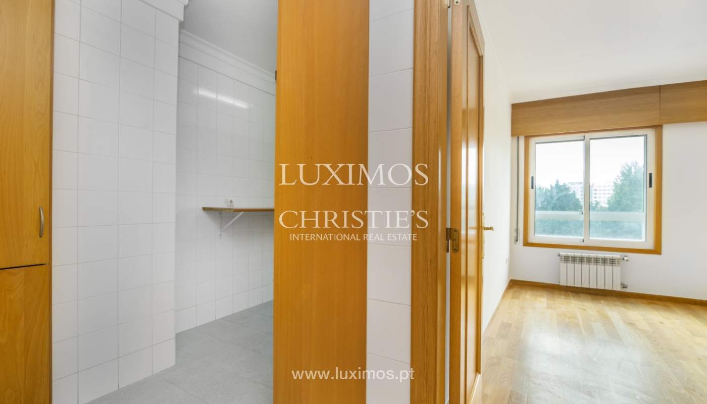 Modern apartment, for sale, in Lordelo do Ouro, Porto, Portugal_138498
