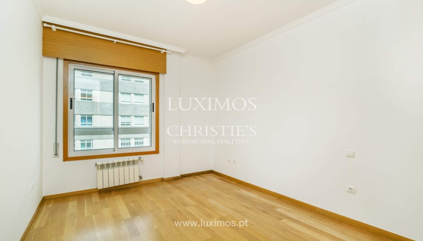 Modern apartment, for sale, in Lordelo do Ouro, Porto, Portugal_138509