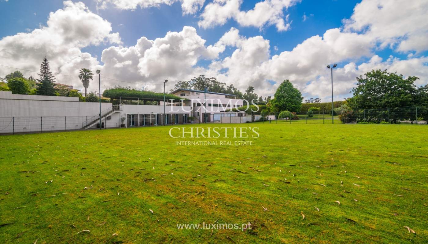 Sale of contemporary luxury villa with pool and garden, Trofa, Portugal_138805