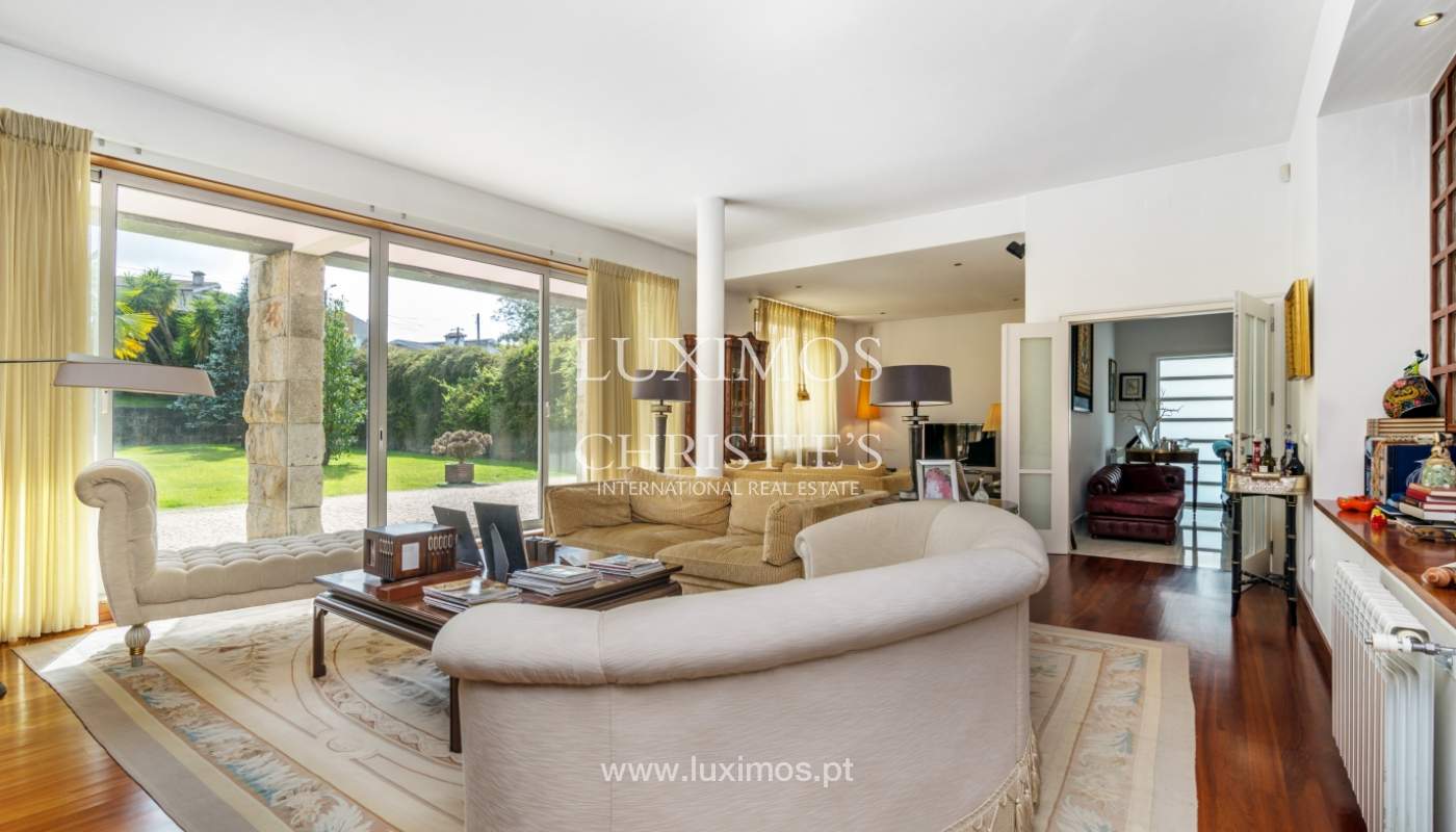 Sale of contemporary luxury villa with pool and garden, Trofa, Portugal_138813