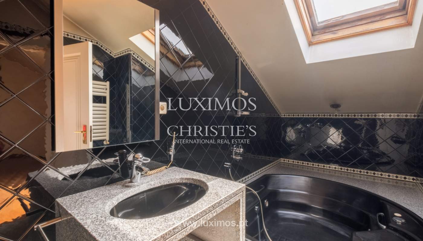 Moradia centenária com piscina e jardim, para arrendamento, no Porto_138945