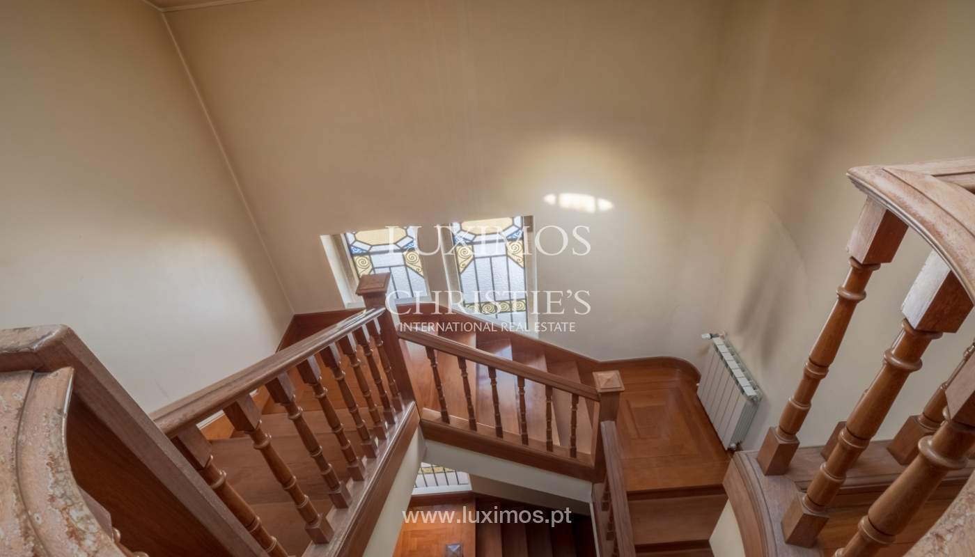 Moradia centenária com piscina e jardim, para arrendamento, no Porto_138952