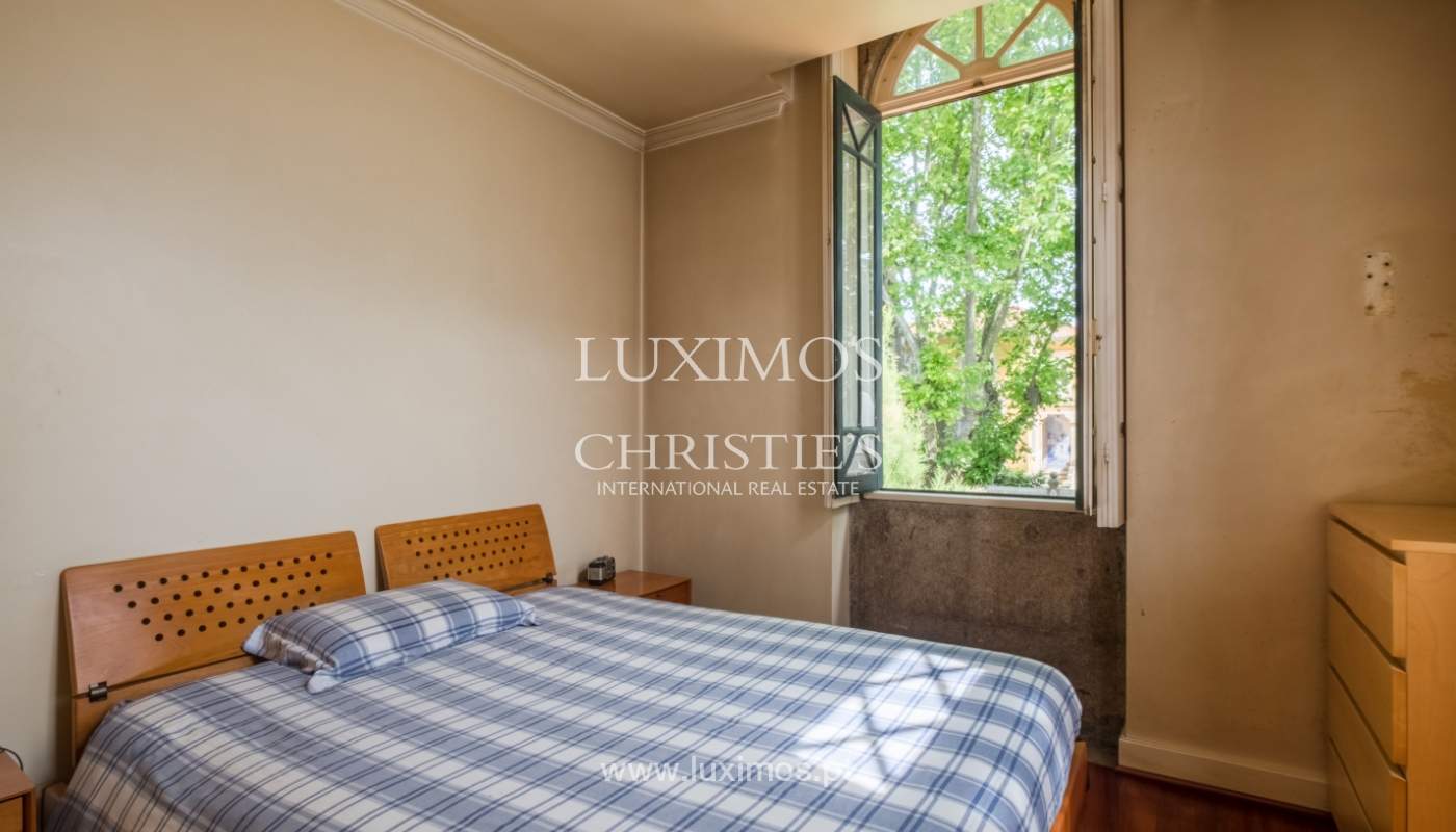 Moradia centenária com piscina e jardim, para arrendamento, no Porto_138958
