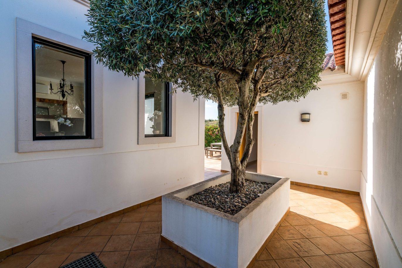 Casa en venta con piscina y jardín, en Vila Nova de Cacela, Algarve_139486