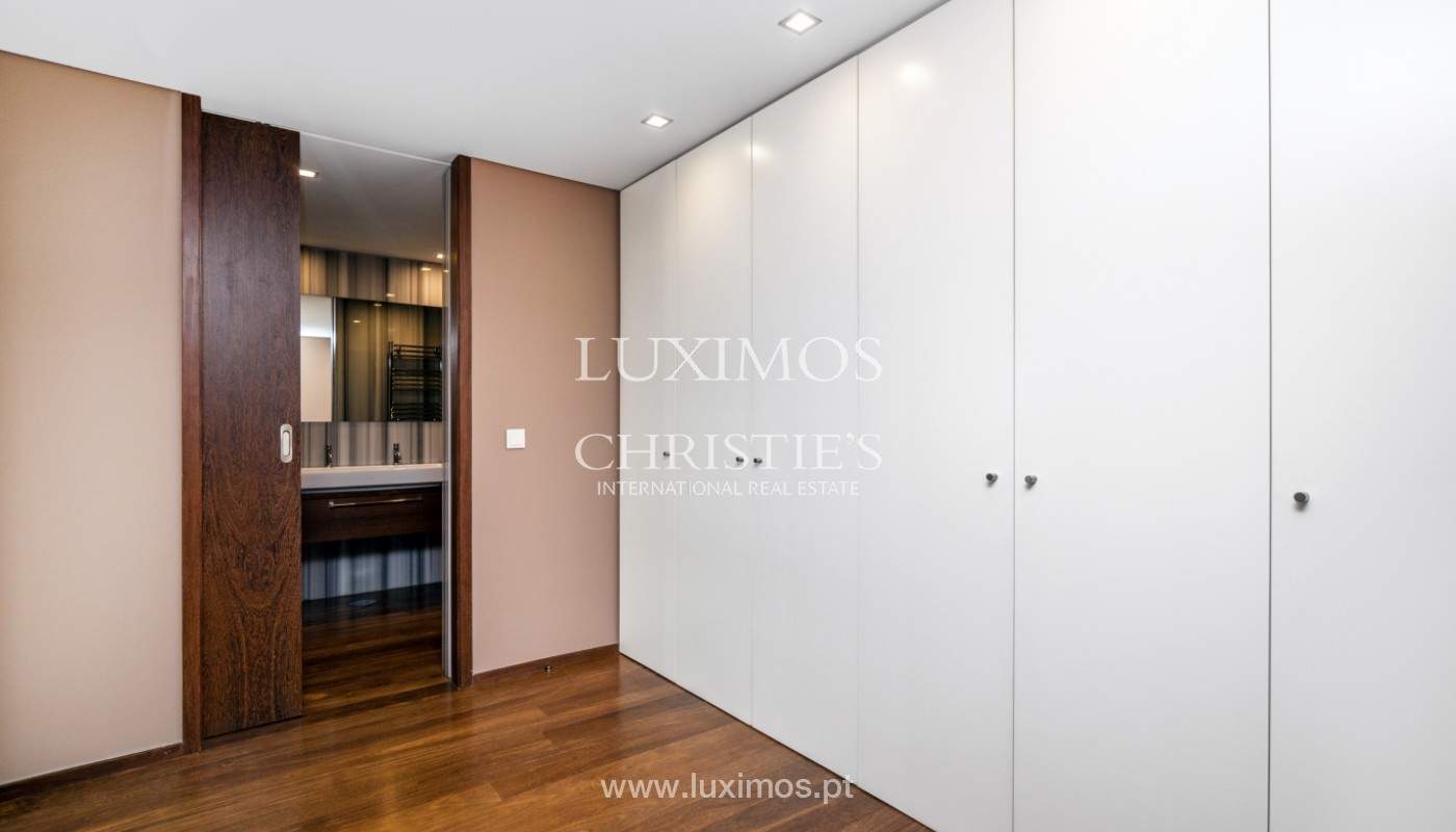 Arrendamento de apartamento com vista de rio em condomínio fechado, no Porto_139990