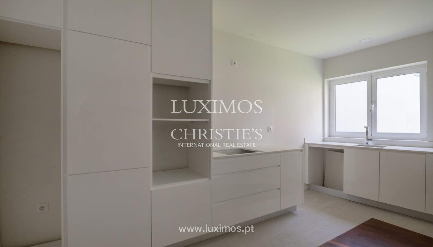 Moradia nova, contemporânea, Foz do Douro, Porto, Portugal_140111