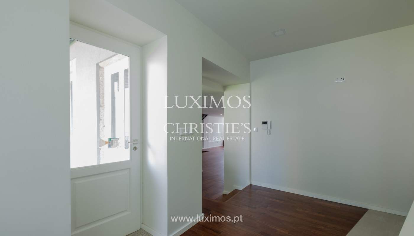 Moradia nova, contemporânea, Foz do Douro, Porto, Portugal_140123