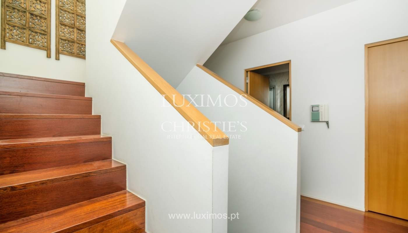 Moradia com terraço e jardim, para venda, em Senhora da Hora, Portugal_140441