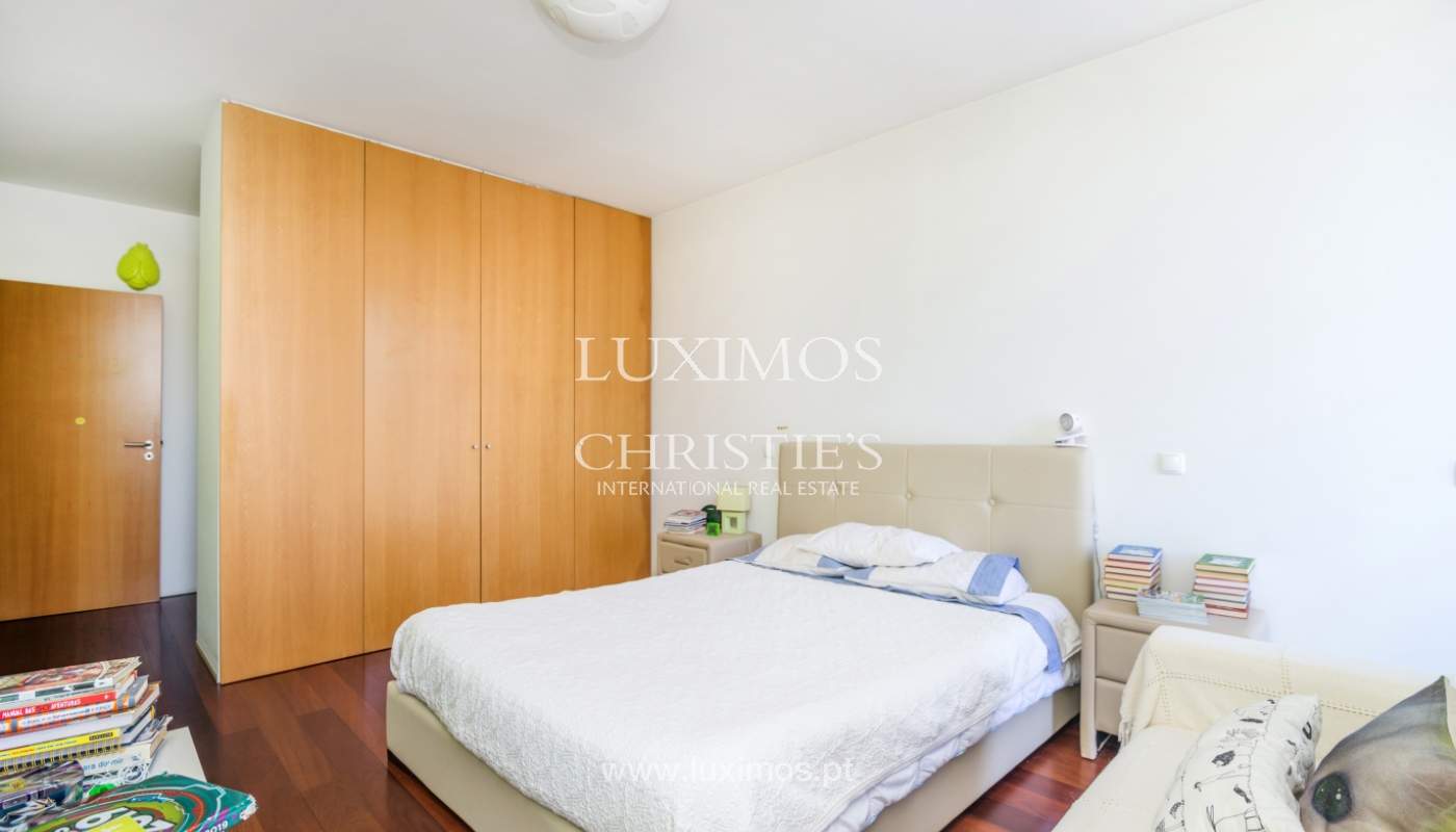 Moradia com terraço e jardim, para venda, em Senhora da Hora, Portugal_140444