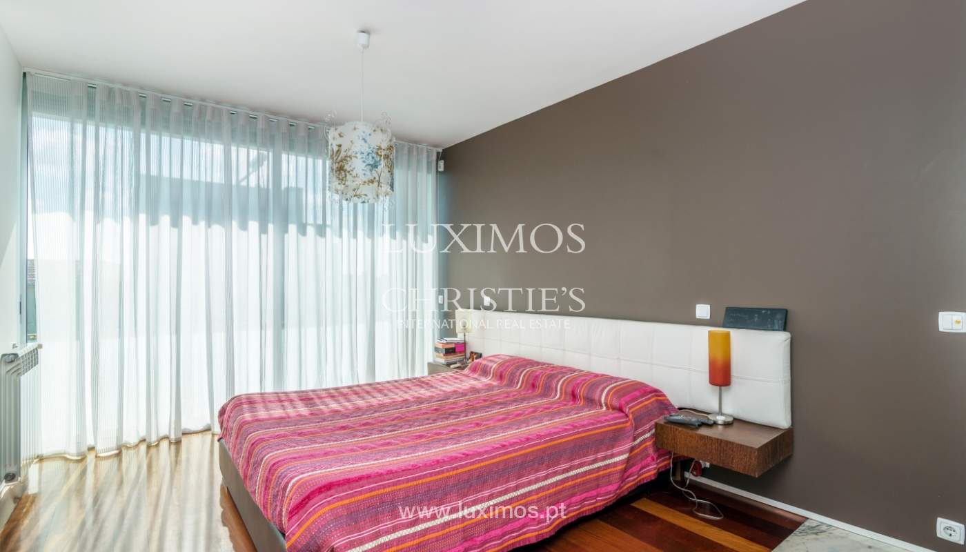 Moradia com terraço e jardim, para venda, em Senhora da Hora, Portugal_140446