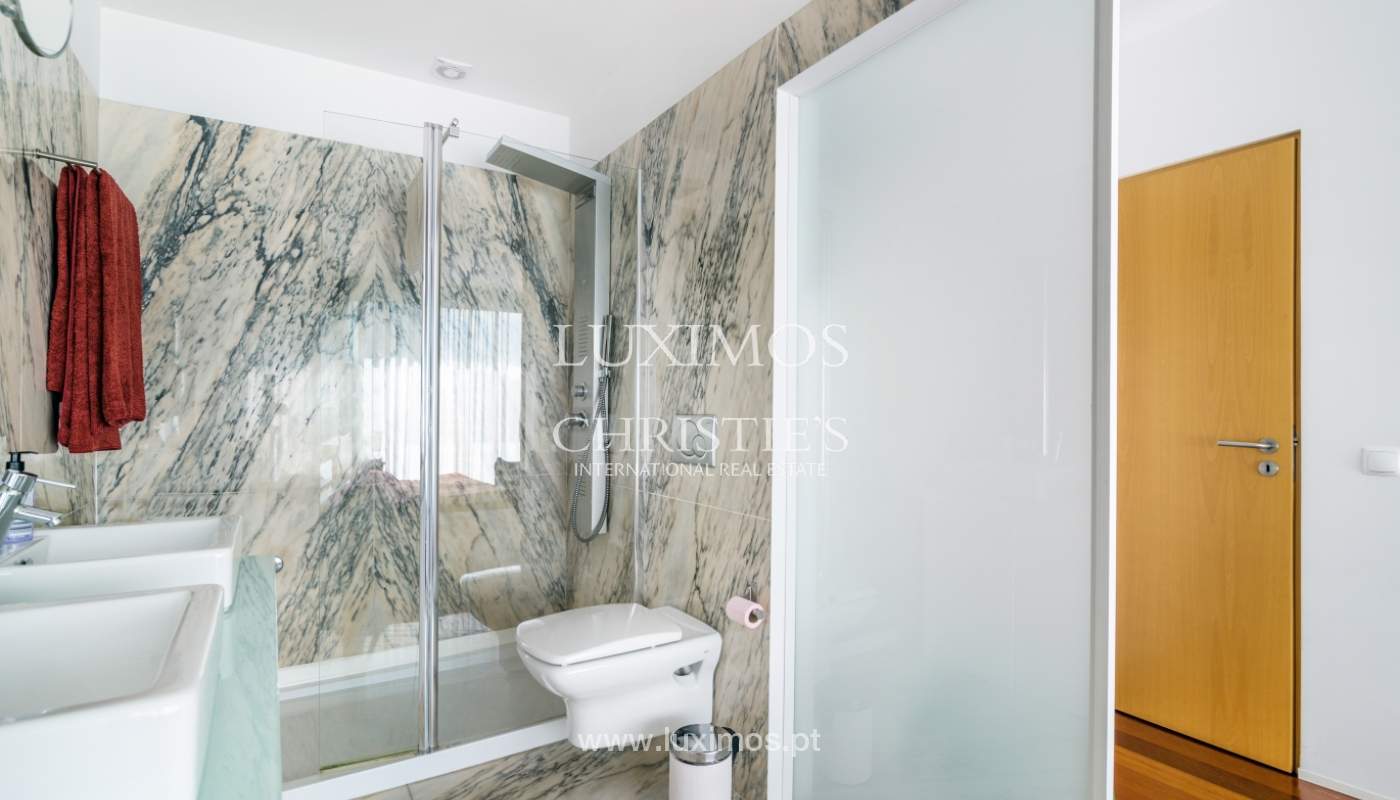 Moradia com terraço e jardim, para venda, em Senhora da Hora, Portugal_140449