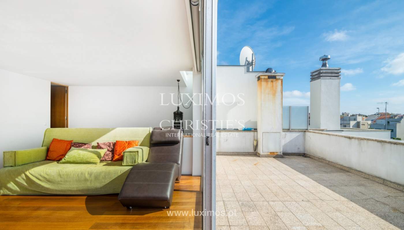 Moradia com terraço e jardim, para venda, em Senhora da Hora, Portugal_140456