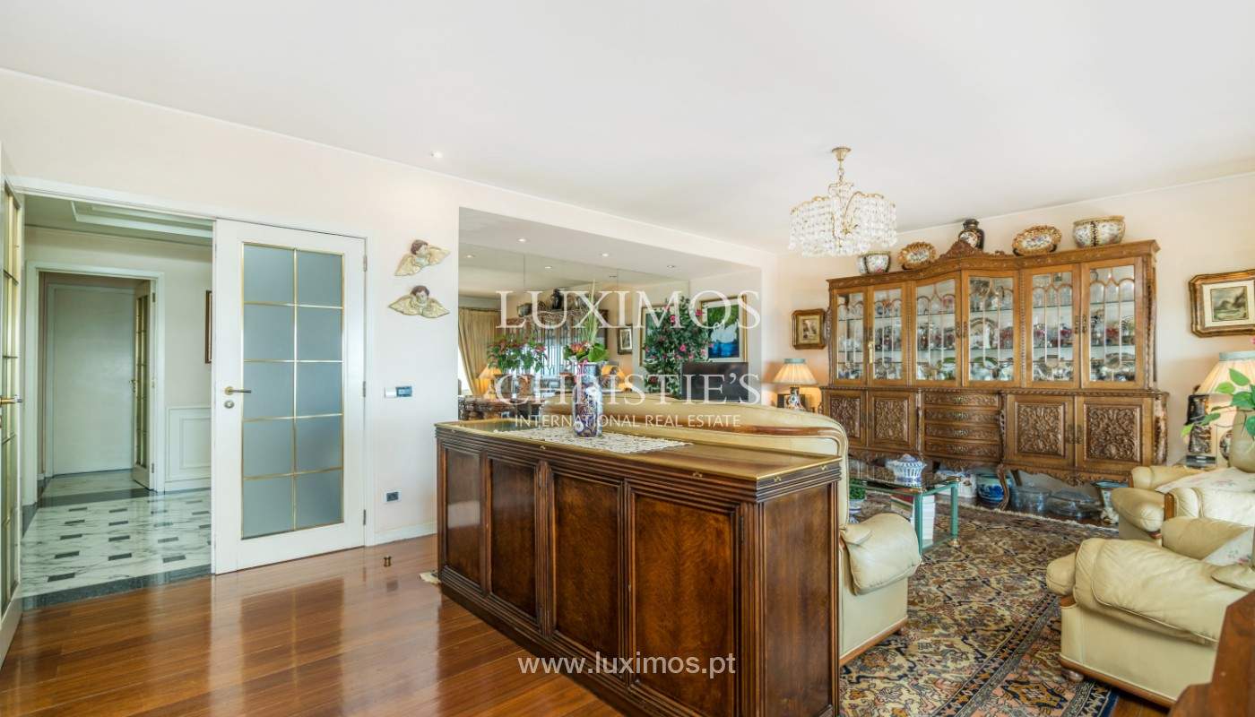 Venda de apartamento, em primeira linha de mar, Foz do Douro, Portugal_141292