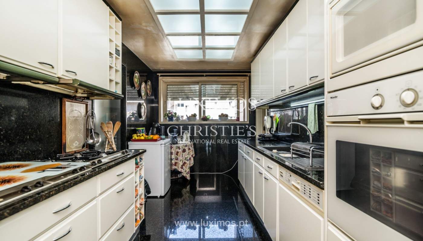 Venda de apartamento, em primeira linha de mar, Foz do Douro, Portugal_141309