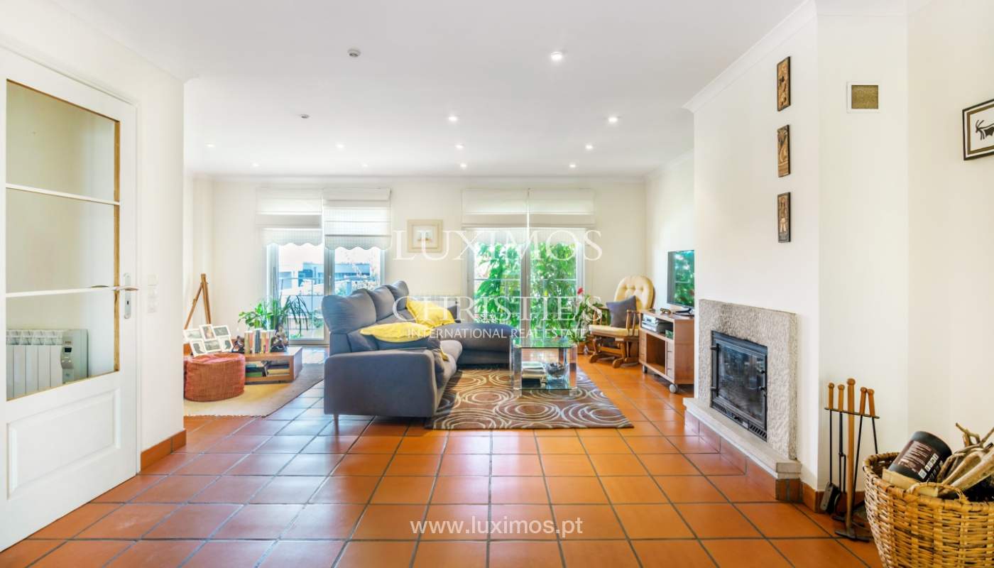 Villa with ocean views, for sale, in Madalena, Gaia, Portugal_142009