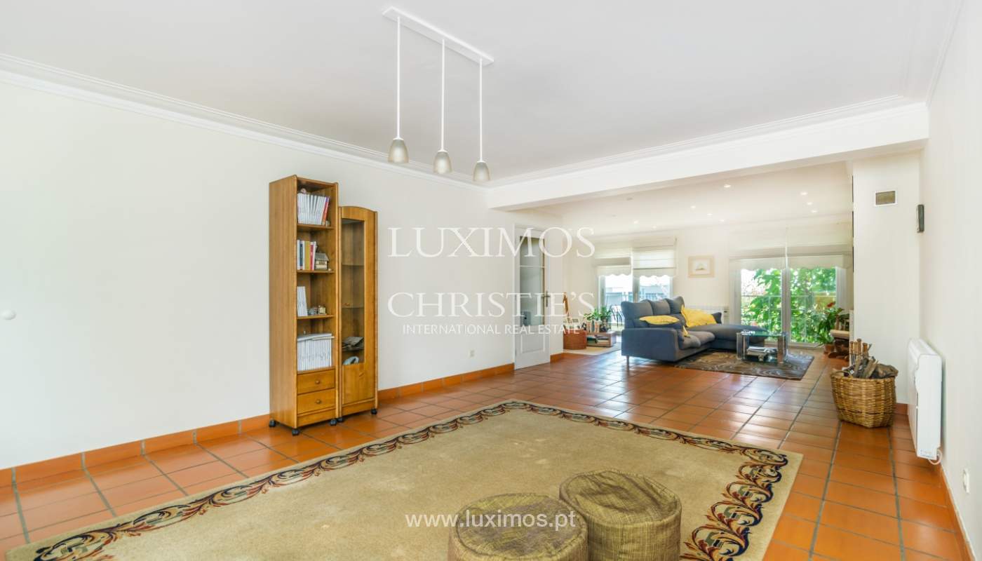 Villa with ocean views, for sale, in Madalena, Gaia, Portugal_142010