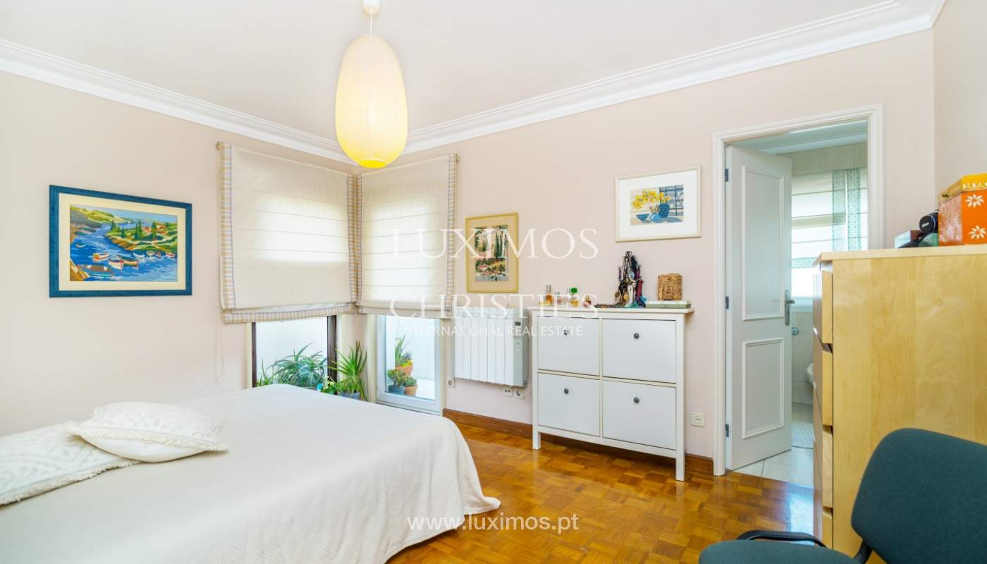 Villa with ocean views, for sale, in Madalena, Gaia, Portugal_142016