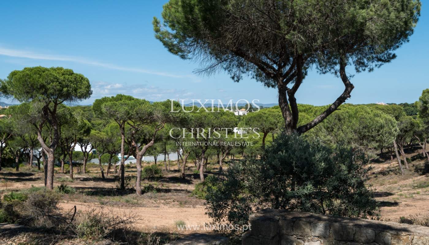 Venda de Moradia com Piscina, na Praia do Ancão, Algarve_142958
