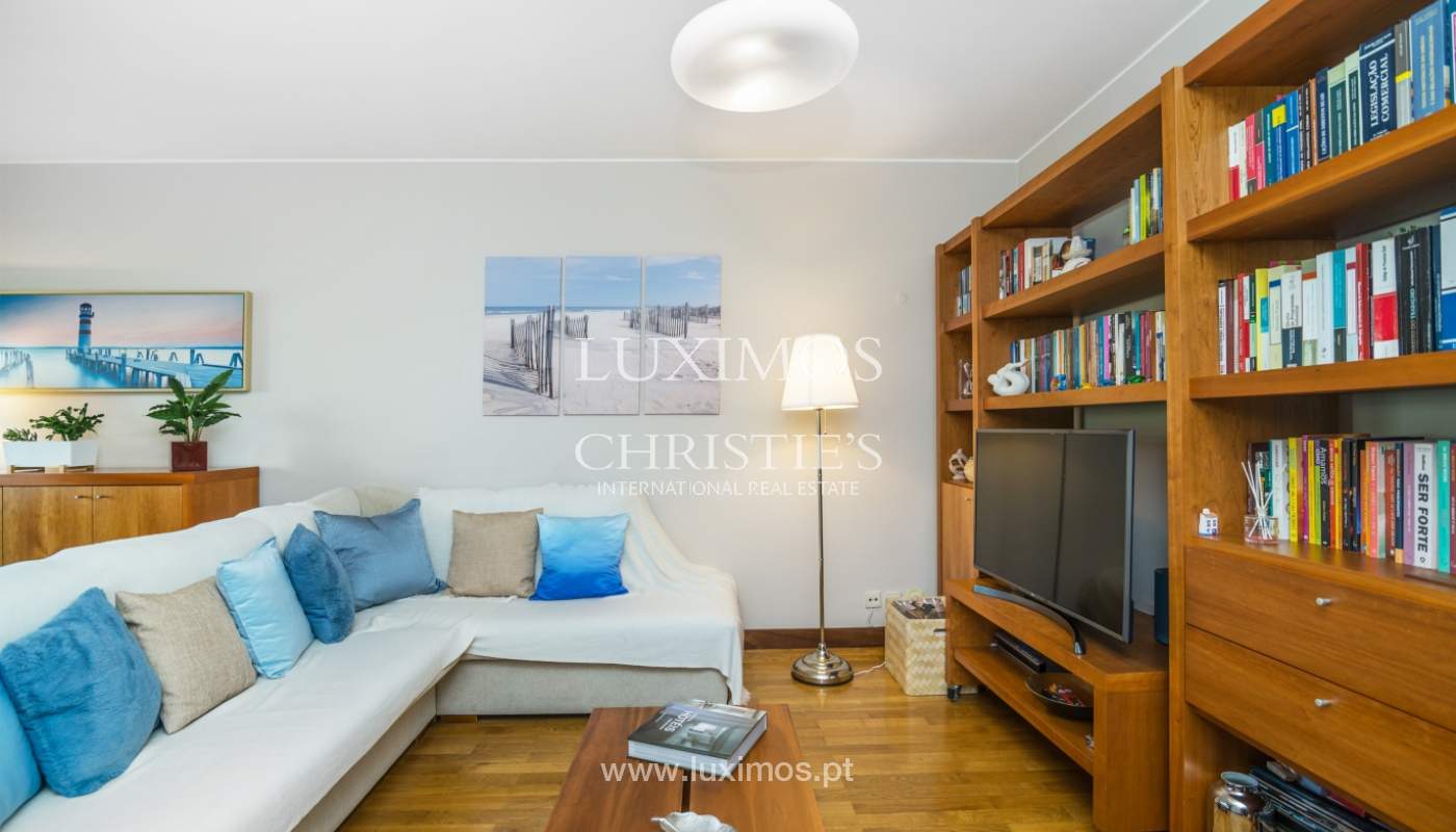 Apartment with balcony, for sale, in Lordelo do Ouro, Porto, Portugal_143435