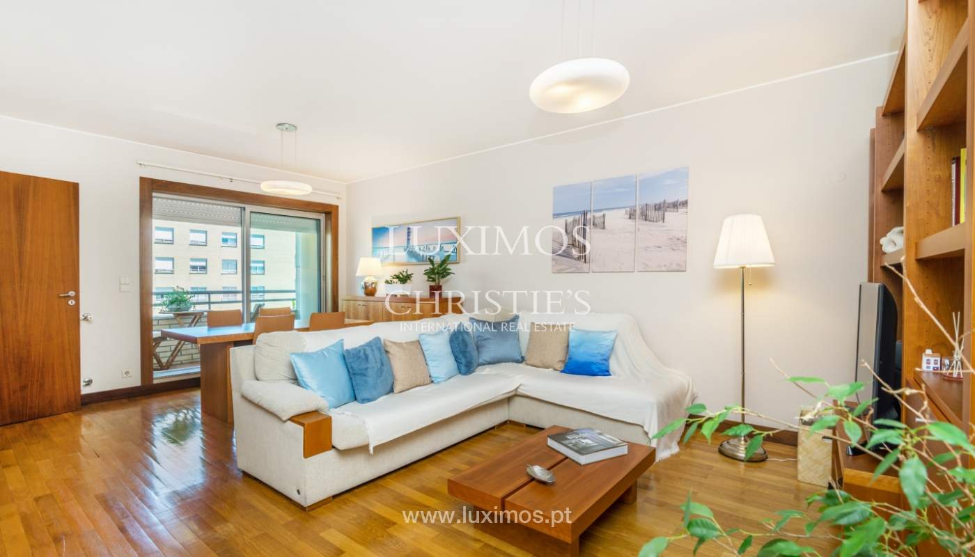 Apartment with balcony, for sale, in Lordelo do Ouro, Porto, Portugal_143436