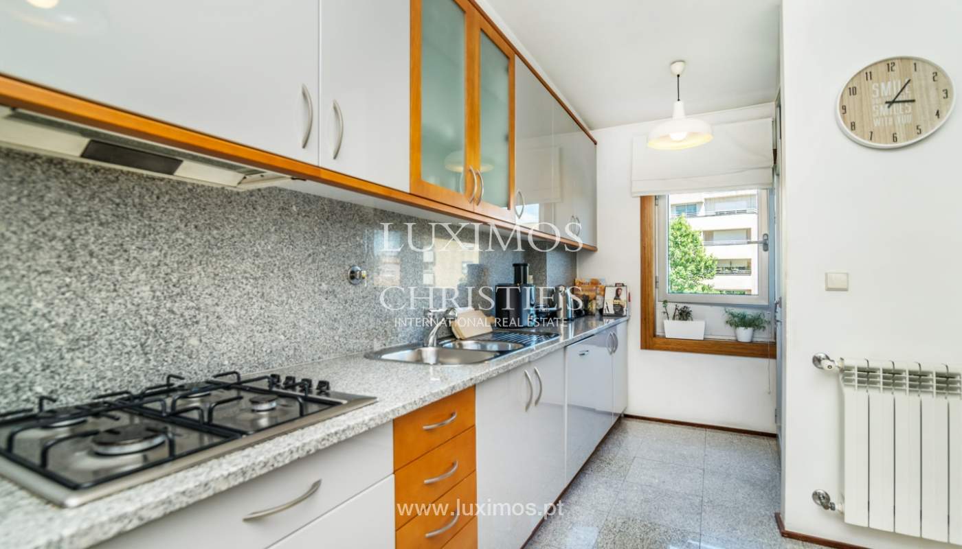 Apartment with balcony, for sale, in Lordelo do Ouro, Porto, Portugal_143445