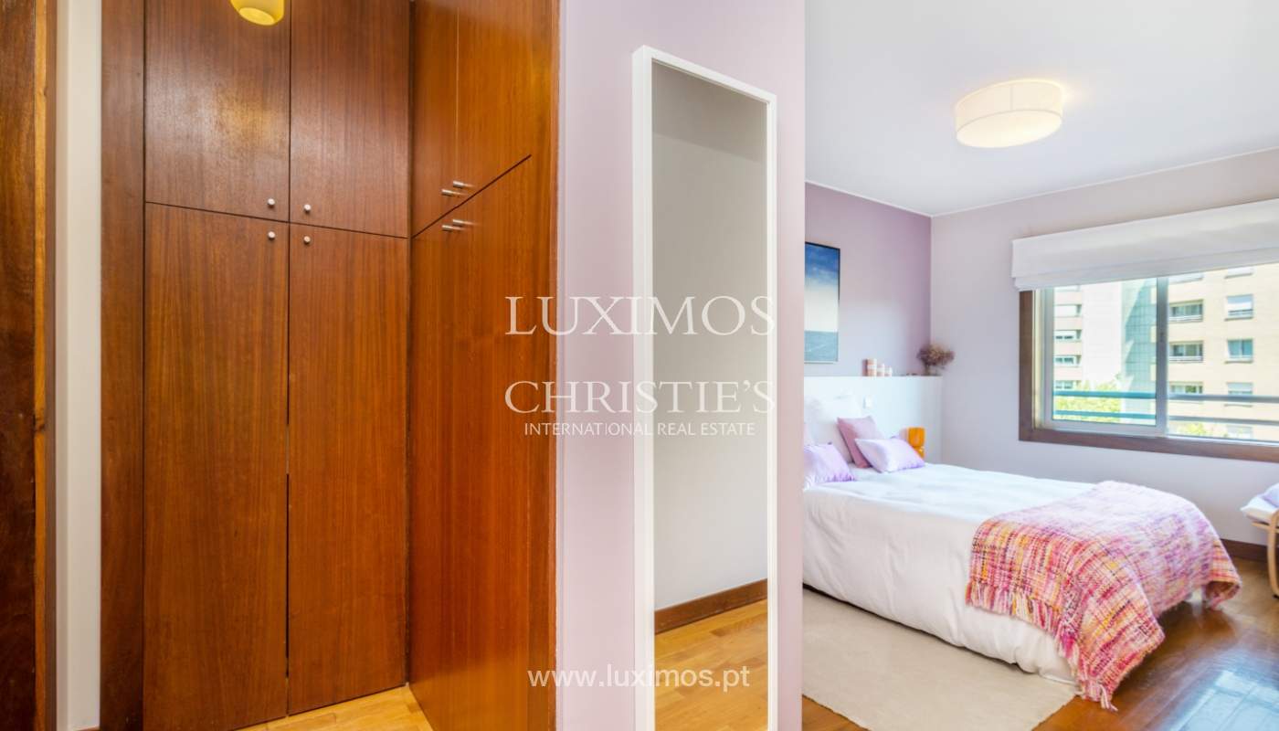 Apartment with balcony, for sale, in Lordelo do Ouro, Porto, Portugal_143451