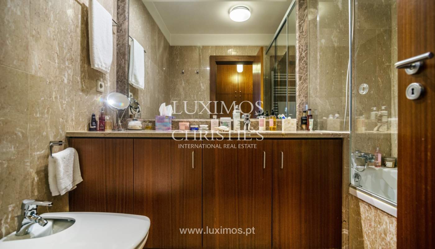 Apartment with balcony, for sale, in Lordelo do Ouro, Porto, Portugal_143454