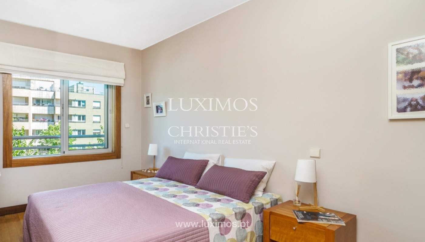 Apartment with balcony, for sale, in Lordelo do Ouro, Porto, Portugal_143635