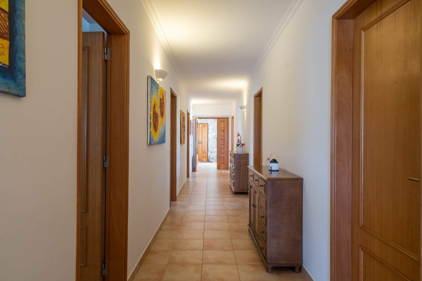 Villa mit 4 Schlafzimmern und Swimmingpool, zu verkaufen, Quelfes, Olhão, Algarve_144125