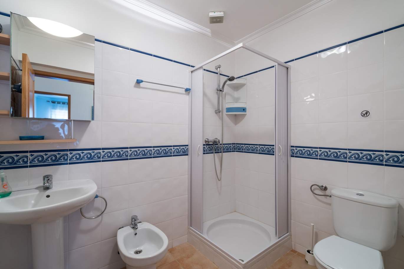 Villa mit 4 Schlafzimmern und Swimmingpool, zu verkaufen, Quelfes, Olhão, Algarve_144133