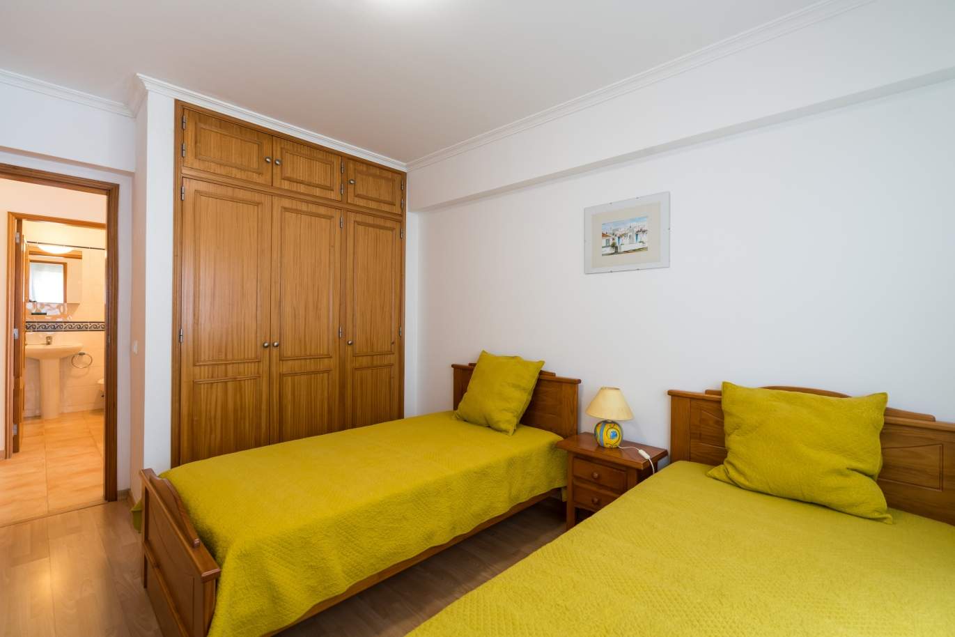 Villa mit 4 Schlafzimmern und Swimmingpool, zu verkaufen, Quelfes, Olhão, Algarve_144135