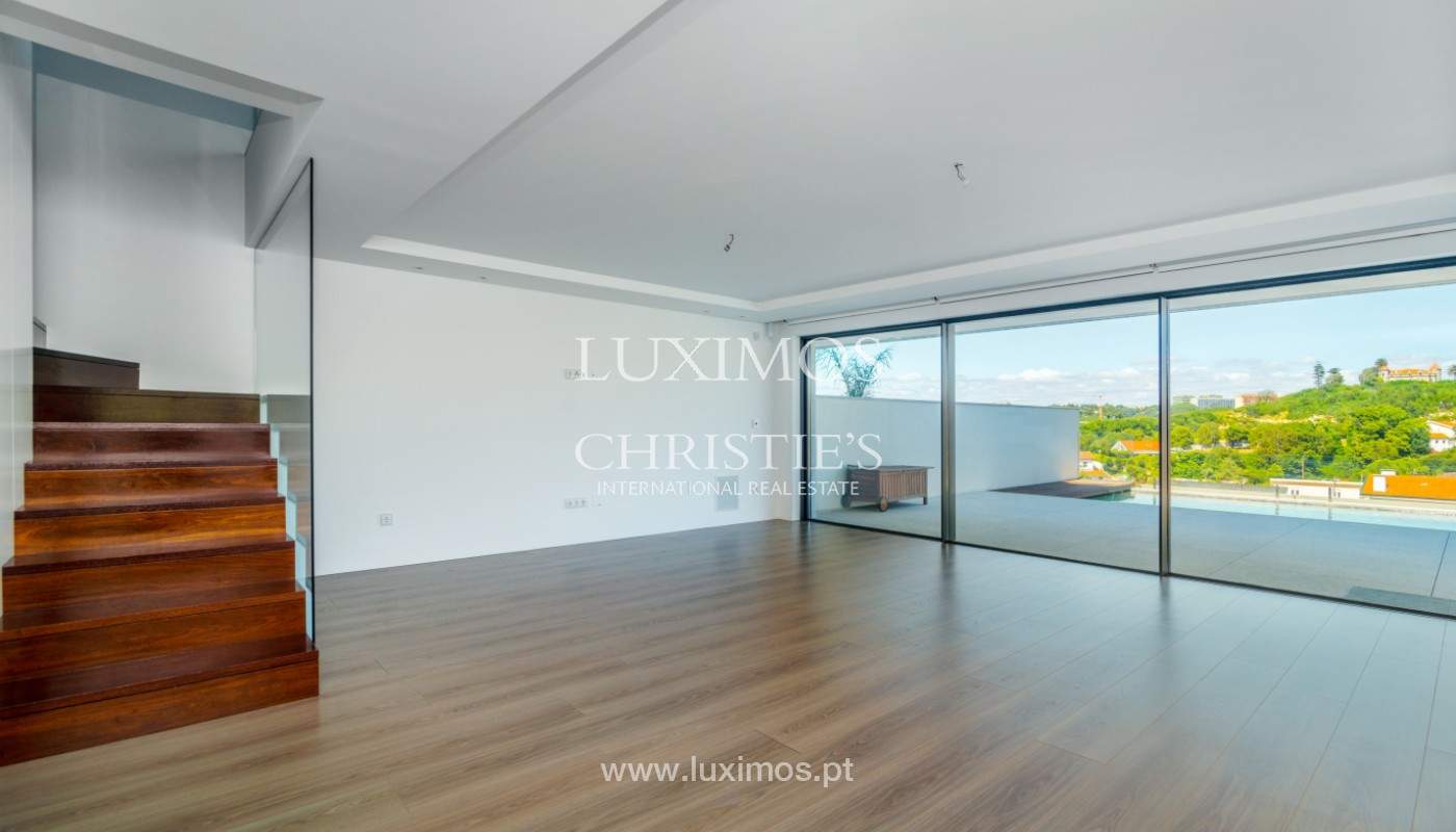 Moradia com vista rio e mar, para venda, em Canidelo_144992