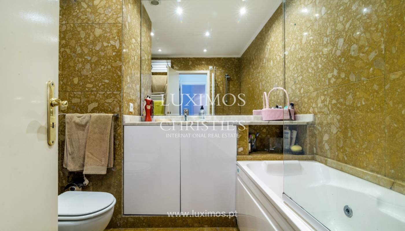 Villa mit Garten und Hallenbad, zu verkaufen, in Foz do Douro, Portugal_146182