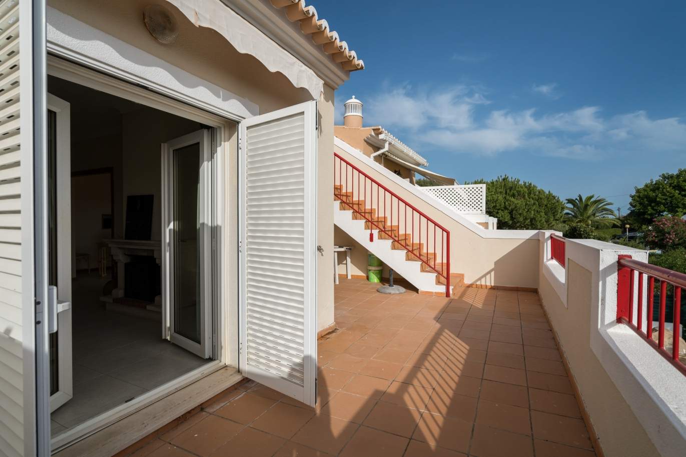 Villa with 2 bedrooms, pool and sea view, for sale, Carvoeiro, Algarve_149406