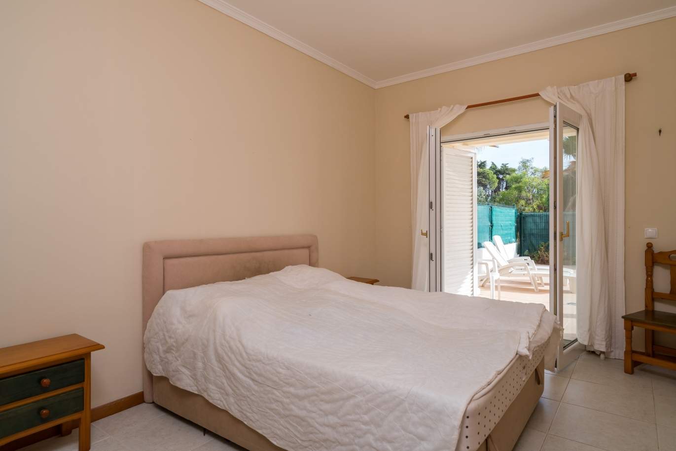 Villa de 2 chambres, avec piscine, à vendre, Carvoeiro, Algarve_149419