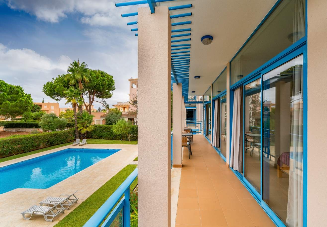 Apartamento de 2 dormitorios, condominio privado, Vilamoura, Algarve_150676