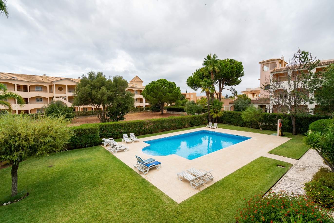 Apartment with 2 bedrooms, private condominium, Vilamoura, Algarve_150678