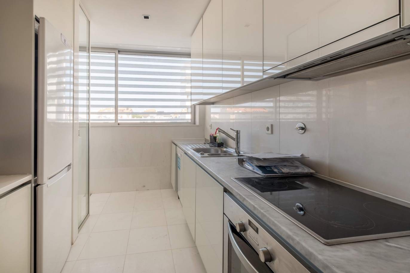 Apartamento com vistas mar, para arrendamento, em Leça da Palmeira, Porto, Portugal_152352