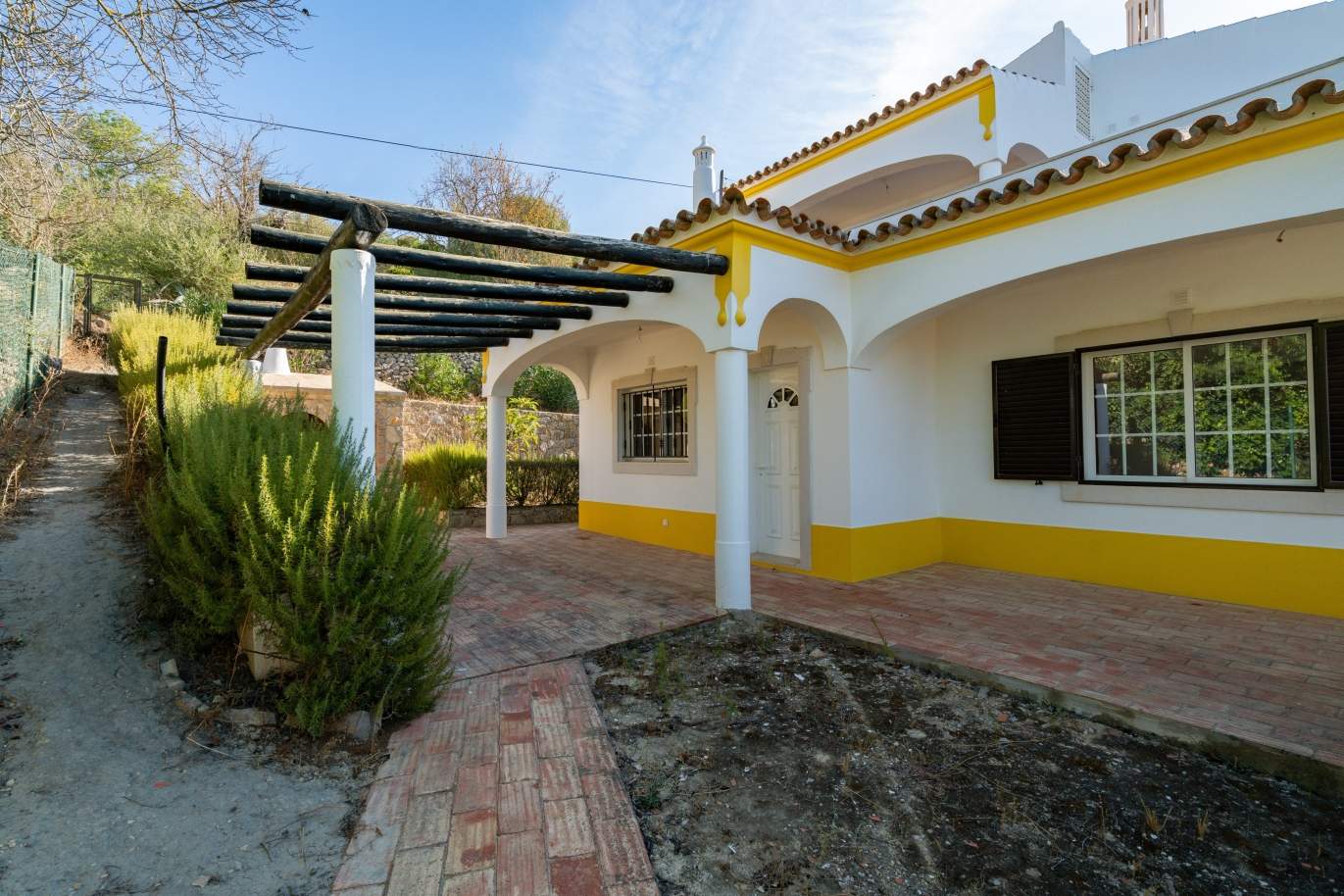 Villa with 4 Bedrooms, swimming pool and sea view, Boliqueime, Algarve_152495
