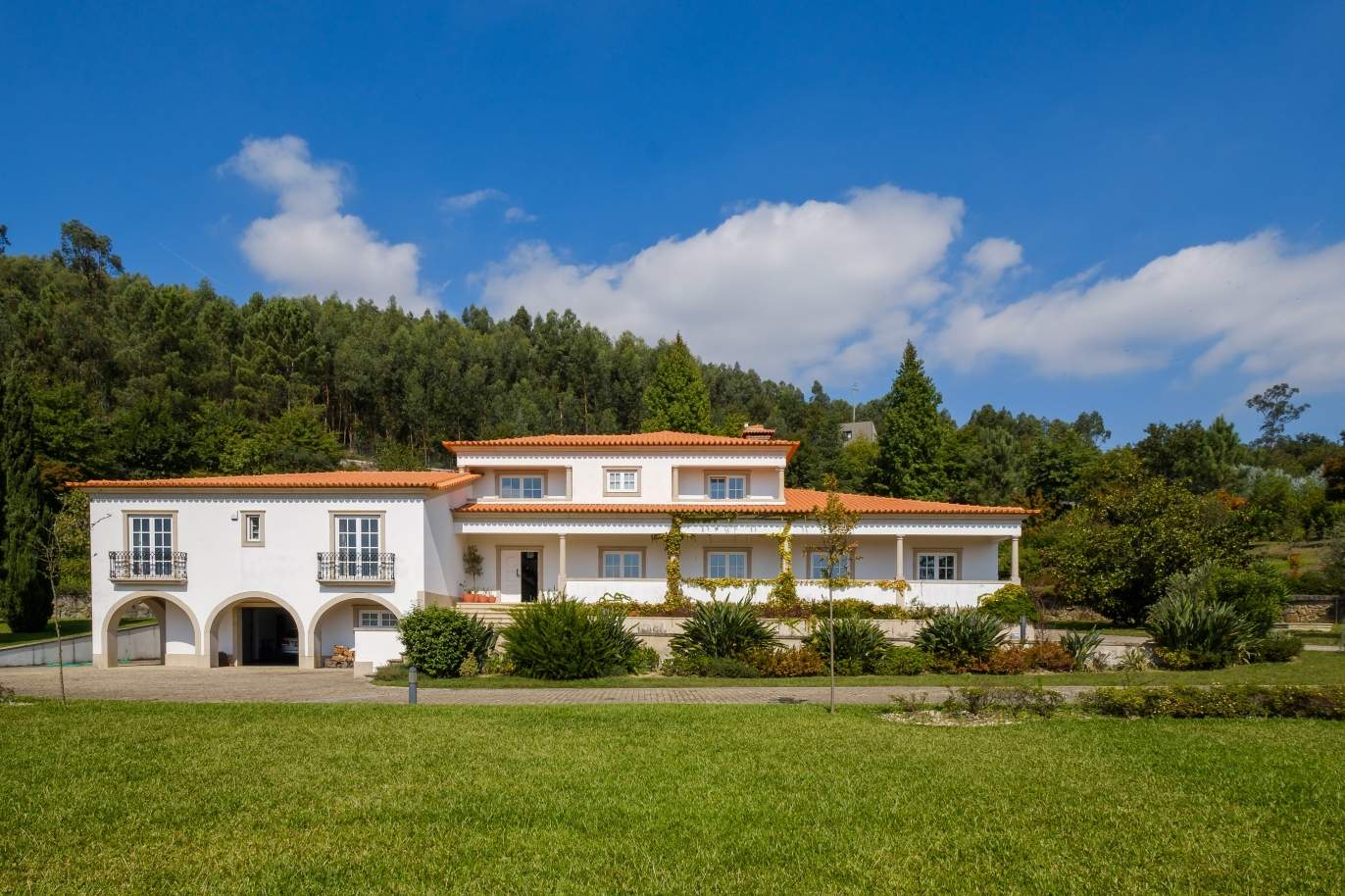 Tipical Portuguese House with garden and swimming pool, for sale, Guimarães, Portugal_153289
