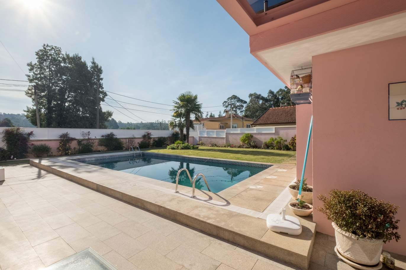 Moradia de luxo com piscina e jardim, para venda, em Espinho_154795