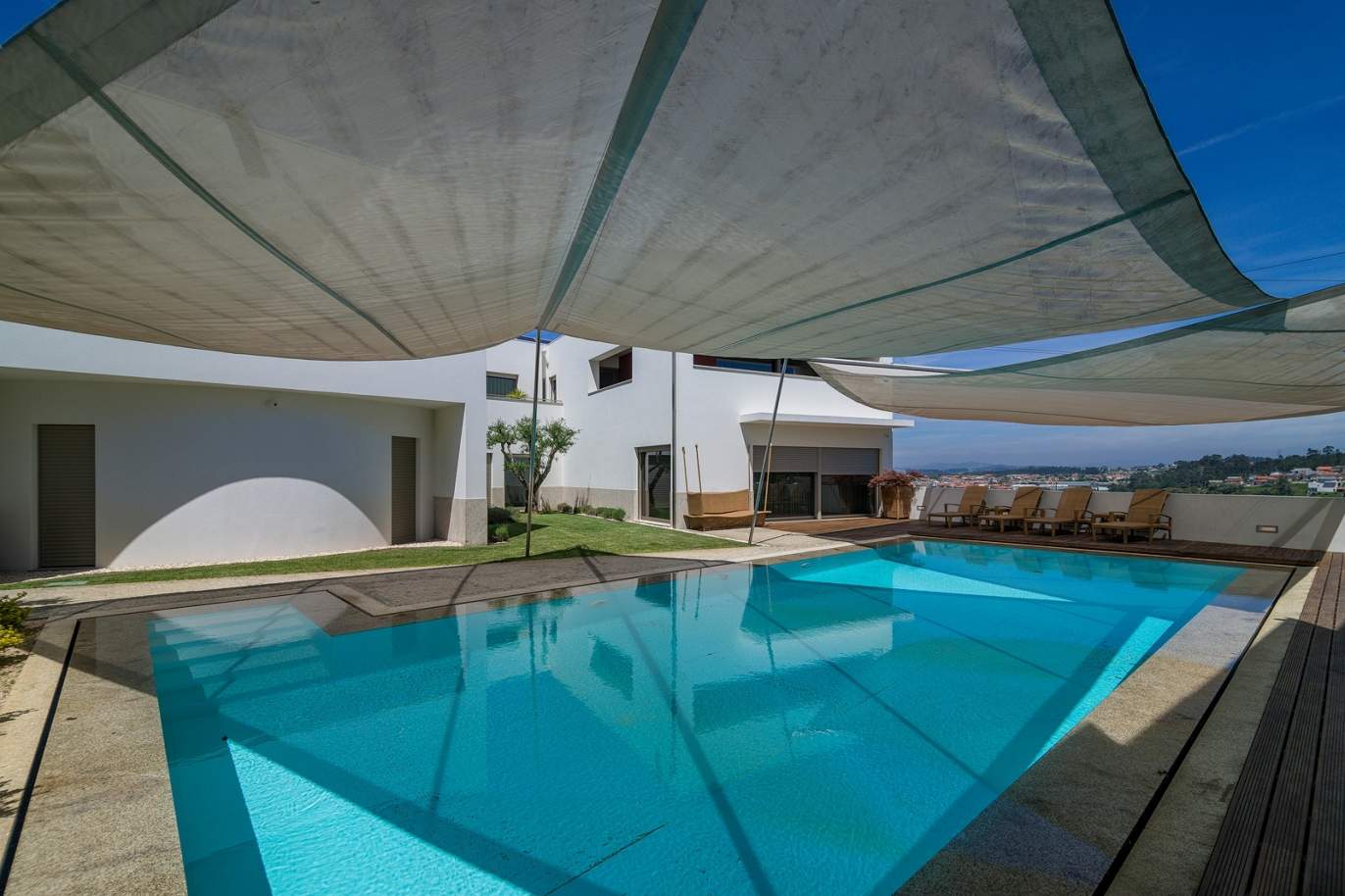 Villa de 3 chambres à coucher, avec piscine et jardin, à vendre, à Trofa, Porto, Portugal_154946