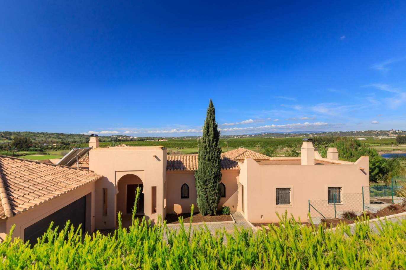 Villa for sale, with terrace, Silves, Algarve, Portugal_155402