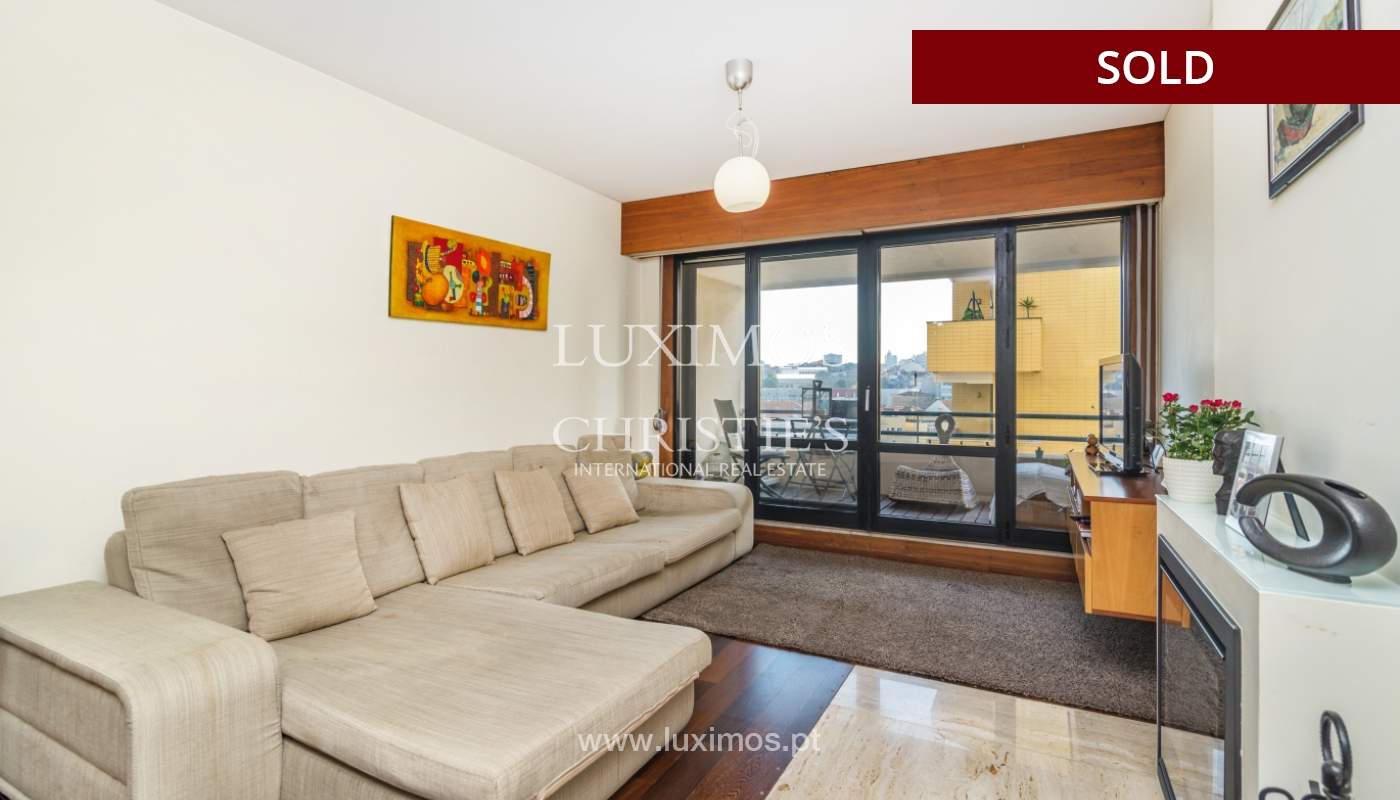 Apartamento con balcón, en venta, en Boavista, Portugal_155558