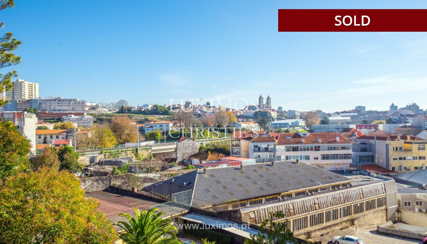 Apartamento con balcón, en venta, en Boavista, Portugal_155570