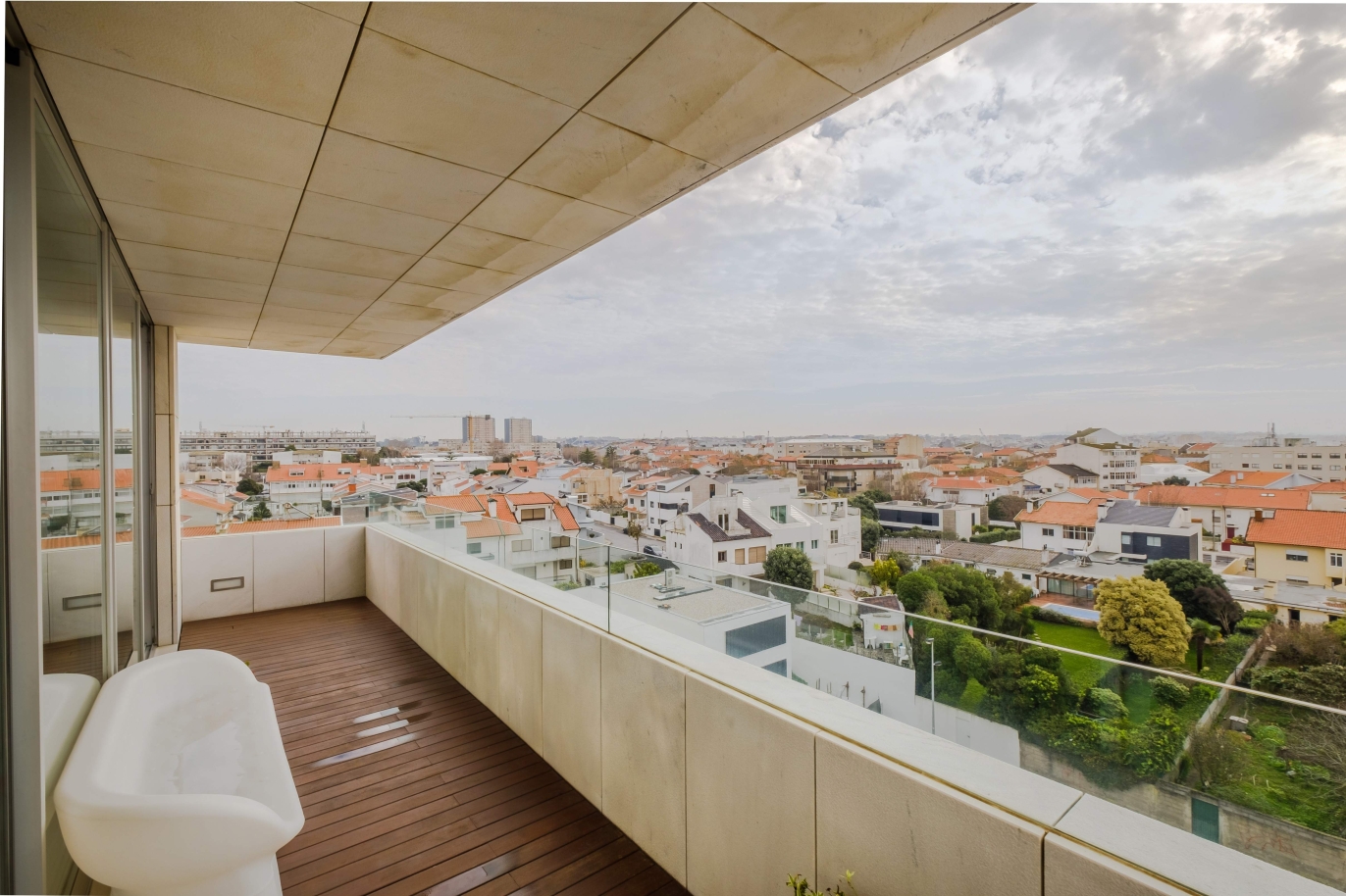 Sale of modern apartment with ocean views in Porto, Portugal_156095