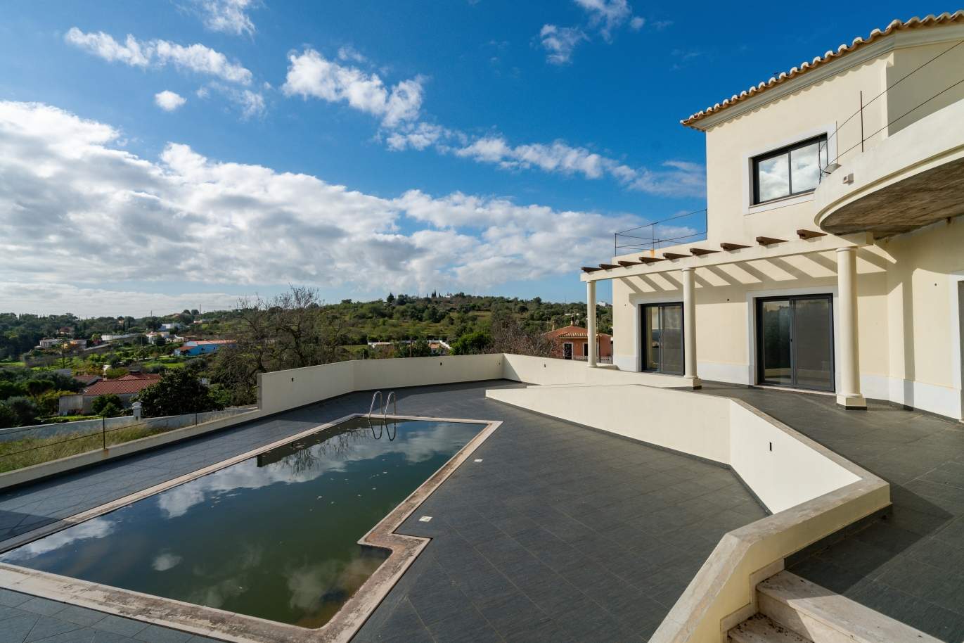 4 bedrooms Villa, under construction, with mountain and sea view, near Boliqueime, Algarve_157009